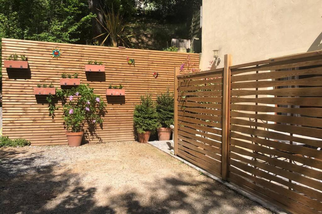 Appartement au calme dans un espace arboré Tourrettes-sur-Loup Extérieur photo