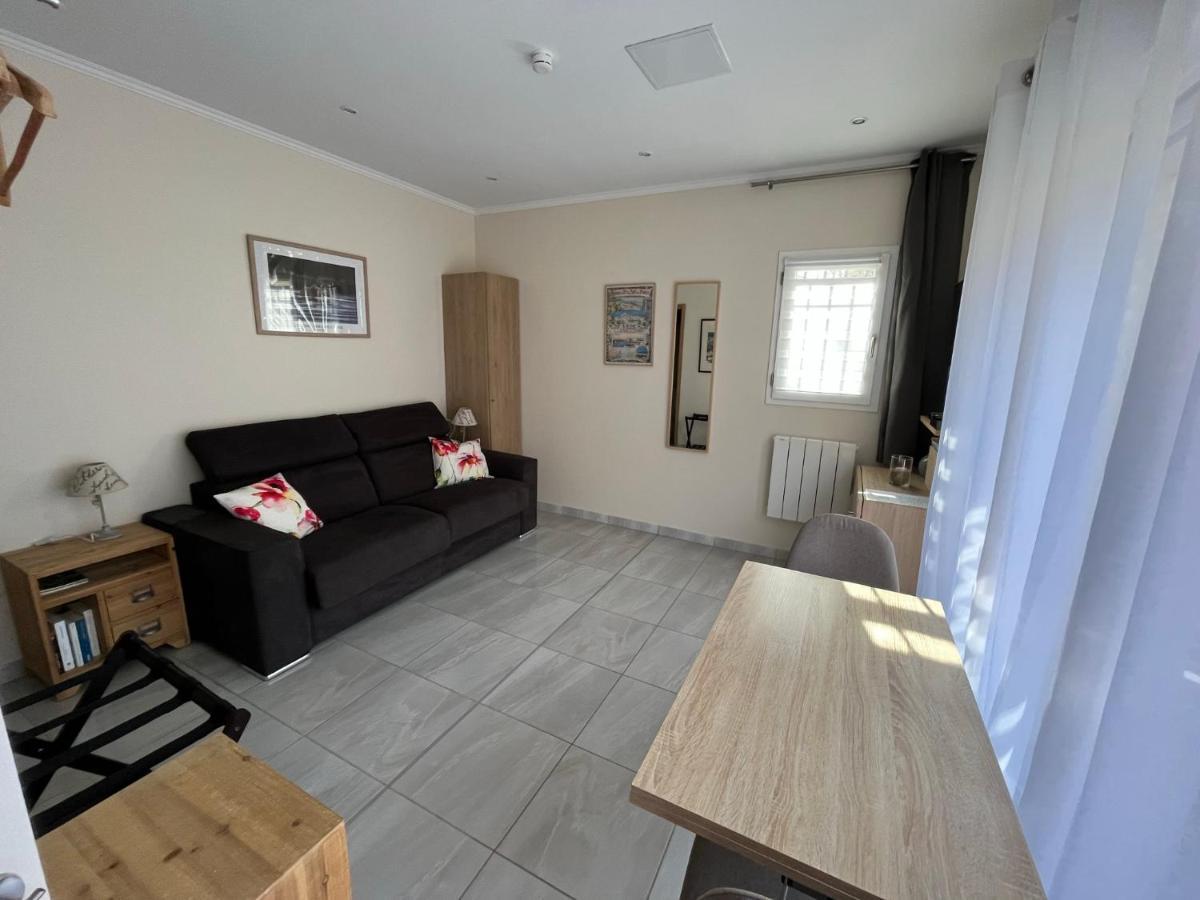 Appartement au calme dans un espace arboré Tourrettes-sur-Loup Extérieur photo